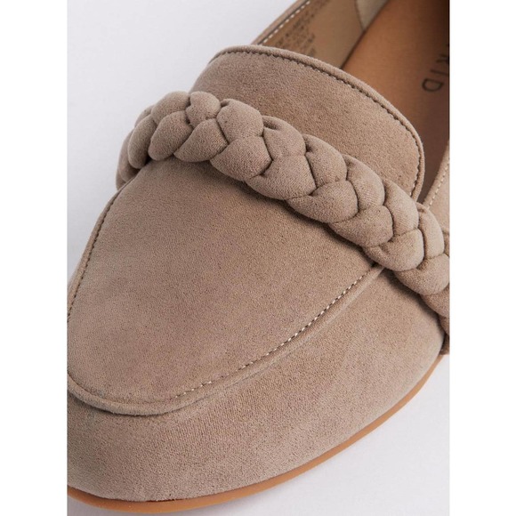 NWOT Torrid Taupe Flat Closed Toe Twist Braid Comfortable Loafer Size: 7.5W - Picture 3 of 5
